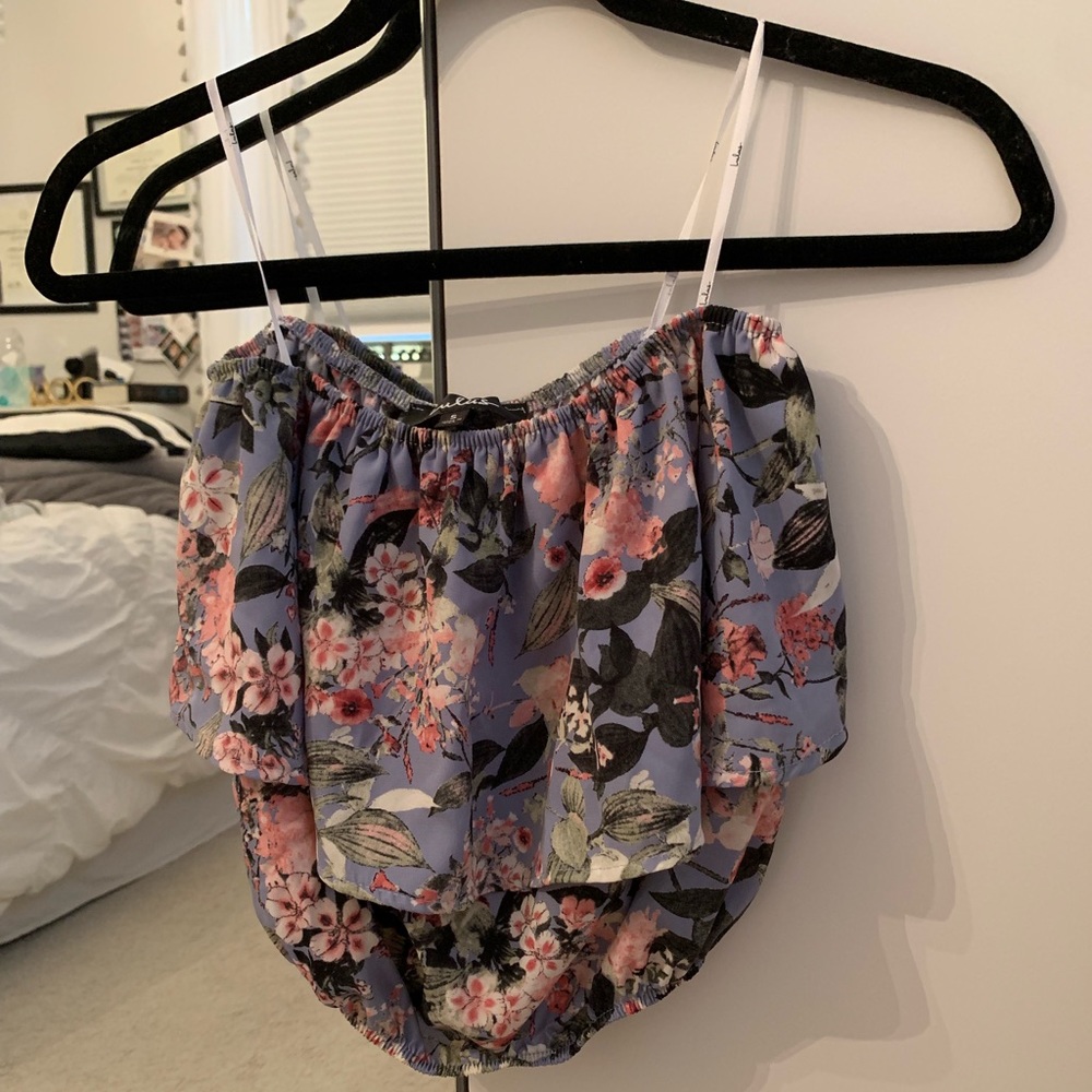 Lulus flowy strapless top